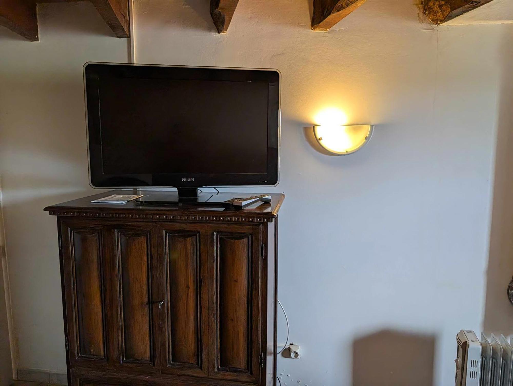 Вилла La Bougie Perlee 2 Saint-Crepin-et-Carlucet Экстерьер фото